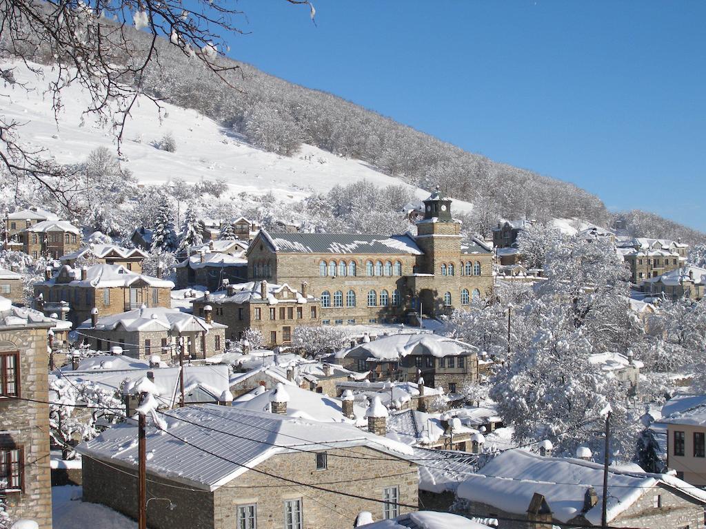 Guesthouse Enterne Nimfaíon Екстериор снимка